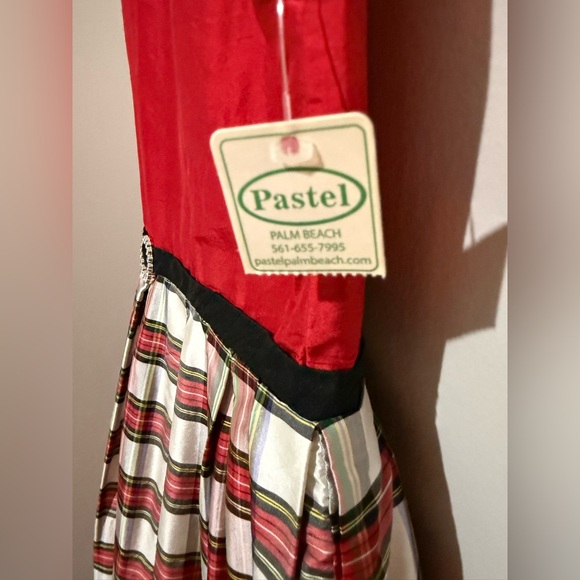 Marco & Lizzy 100% silk/tule Red & plaid, sleeveless dress. NWT Sz 14 paid $200. - Picture 3 of 10